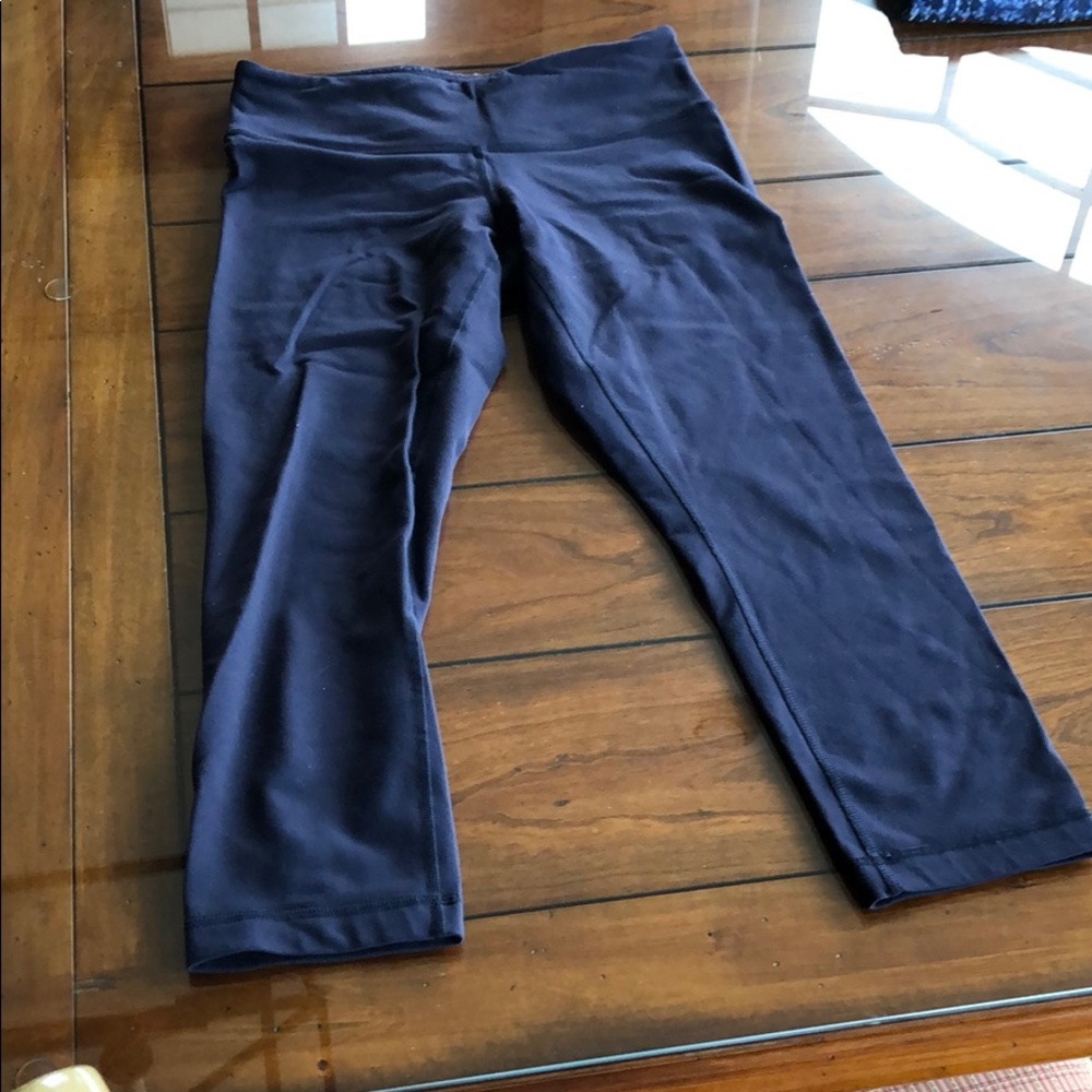 Lululemon 22” blue pants